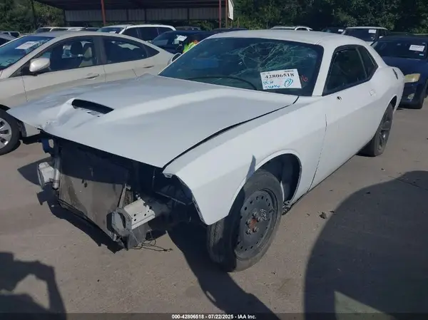 2C3CDZAG0GH351924 2016 DODGE CHALLENGER - Image 2