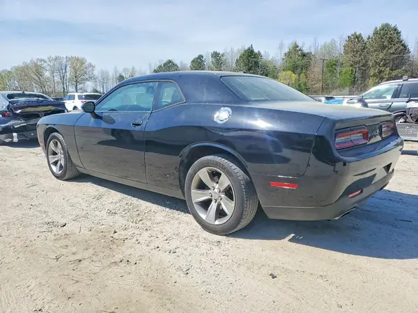 2C3CDZAG0GH352961 2016 DODGE CHALLENGER - Image 2