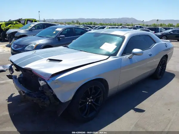 2C3CDZAG0HH532412 2017 DODGE CHALLENGER - Image 2