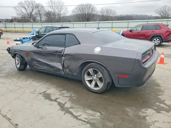 2C3CDZAG0HH568892 2017 DODGE CHALLENGER - Image 2