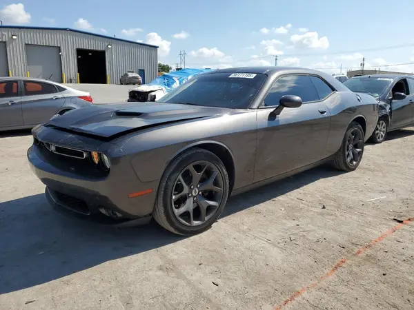 2C3CDZAG0HH573834 2017 DODGE CHALLENGER - Image 1