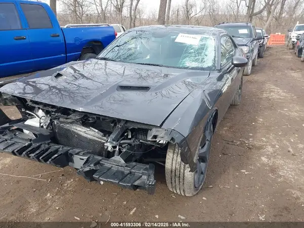 2C3CDZAG0HH594523 2017 DODGE CHALLENGER - Image 2