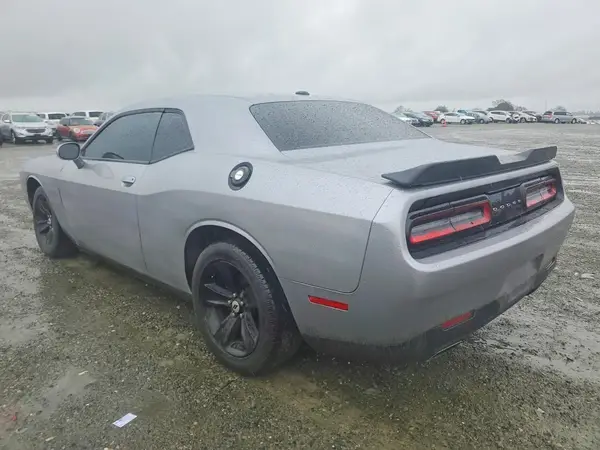 2C3CDZAG0HH605889 2017 DODGE CHALLENGER - Image 2