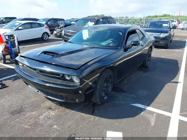 2C3CDZAG0HH638147 2017 DODGE CHALLENGER - Image 2