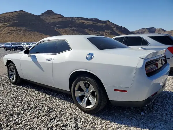 2C3CDZAG0JH130881 2018 DODGE CHALLENGER - Image 2