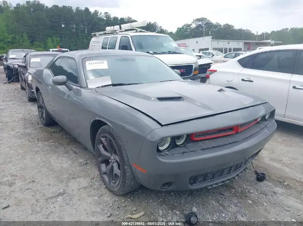 2C3CDZAG0JH132520 2018 DODGE CHALLENGER - Image 1
