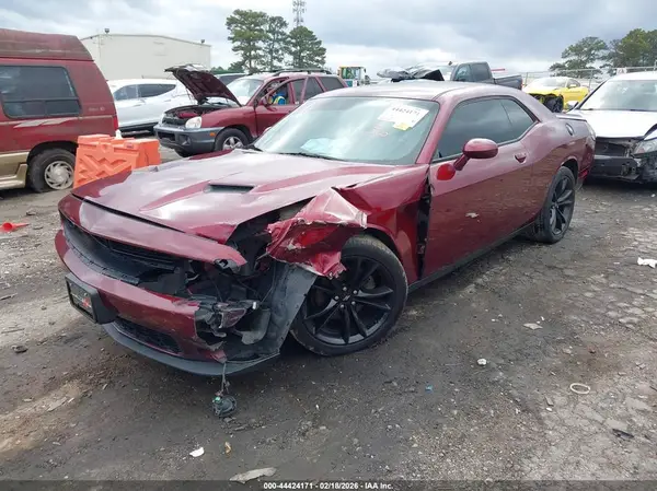 2C3CDZAG0JH132789 2018 DODGE CHALLENGER - Image 2