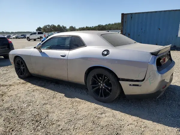 2C3CDZAG0JH152895 2018 DODGE CHALLENGER - Image 2