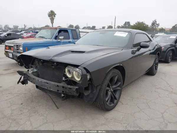2C3CDZAG0JH171544 2018 DODGE CHALLENGER - Image 2