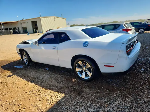 2C3CDZAG0JH172001 2018 DODGE CHALLENGER - Image 2