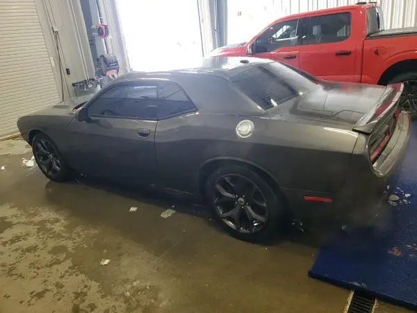 2C3CDZAG0JH178235 2018 DODGE CHALLENGER - Image 2