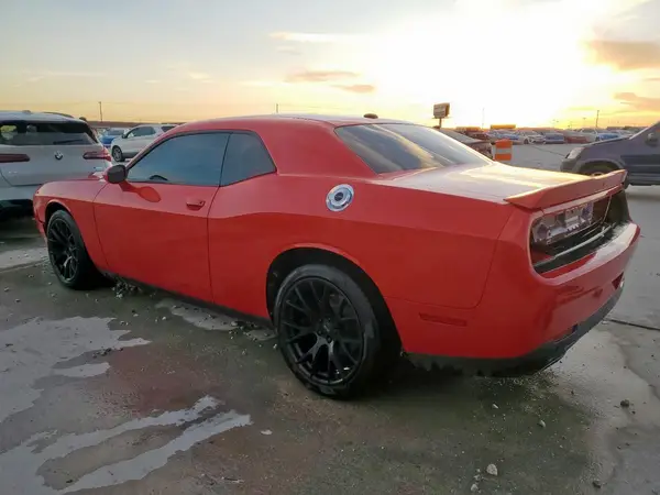 2C3CDZAG0JH183466 2018 DODGE CHALLENGER - Image 2
