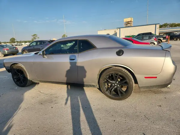 2C3CDZAG0JH226932 2018 DODGE CHALLENGER - Image 2