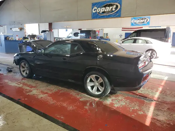 2C3CDZAG0JH236229 2018 DODGE CHALLENGER - Image 2