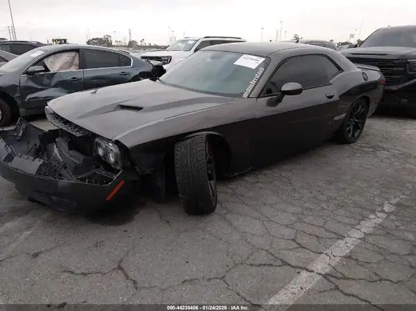 2C3CDZAG0JH251457 2018 DODGE CHALLENGER - Image 2