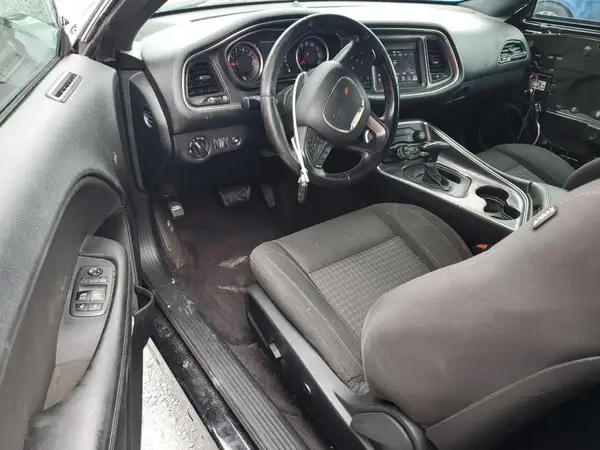 2C3CDZAG0JH255587 2018 DODGE CHALLENGER - Image 8