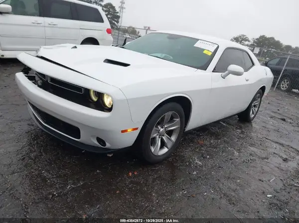 2C3CDZAG0JH263172 2018 DODGE CHALLENGER - Image 2