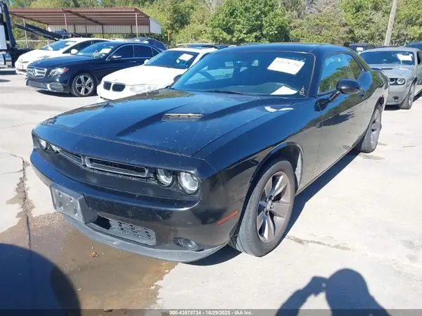 2C3CDZAG0JH271997 2018 DODGE CHALLENGER - Image 2
