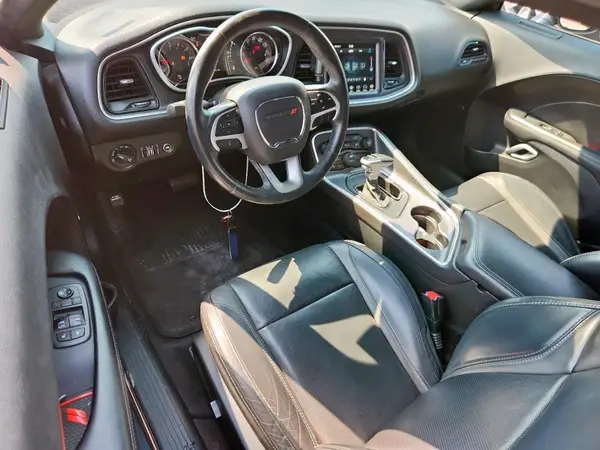 2C3CDZAG0JH322091 2018 DODGE CHALLENGER - Image 8