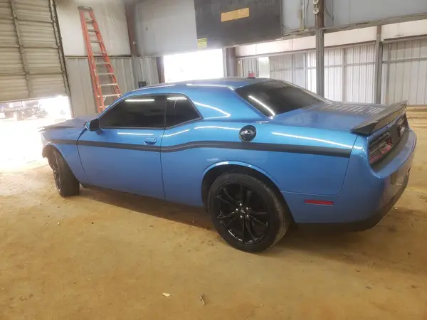 2C3CDZAG0JH332569 2018 DODGE CHALLENGER - Image 2