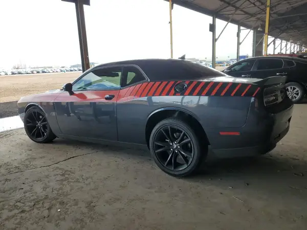 2C3CDZAG0JH333012 2018 DODGE CHALLENGER - Image 2