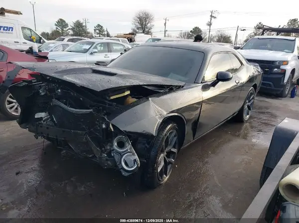 2C3CDZAG0KH551632 2019 DODGE CHALLENGER - Image 2