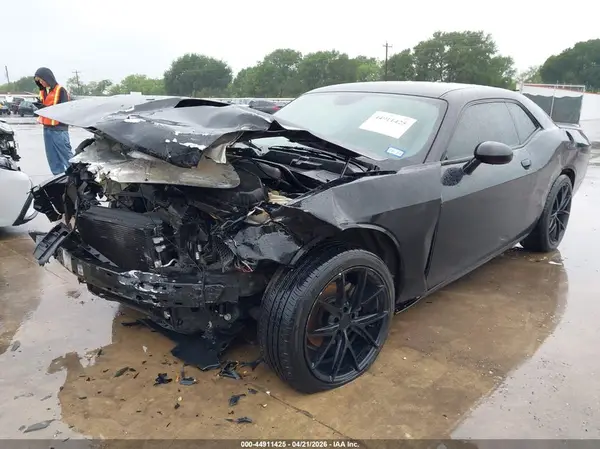 2C3CDZAG0KH573470 2019 DODGE CHALLENGER - Image 2