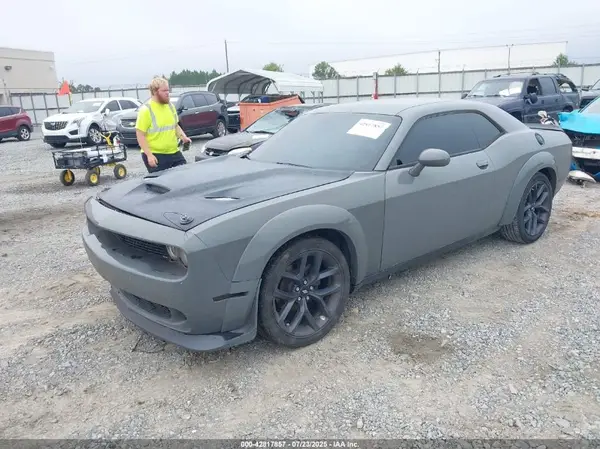 2C3CDZAG0KH574649 2019 DODGE CHALLENGER - Image 2