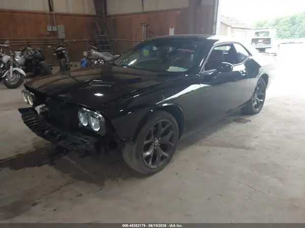 2C3CDZAG0KH629732 2019 DODGE CHALLENGER - Image 2