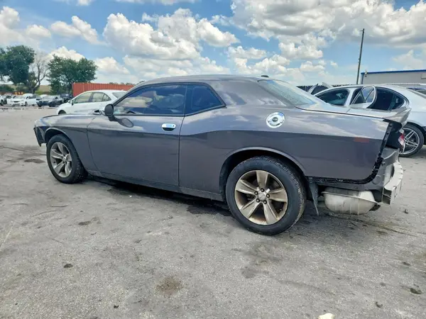 2C3CDZAG0KH675058 2019 DODGE CHALLENGER - Image 2