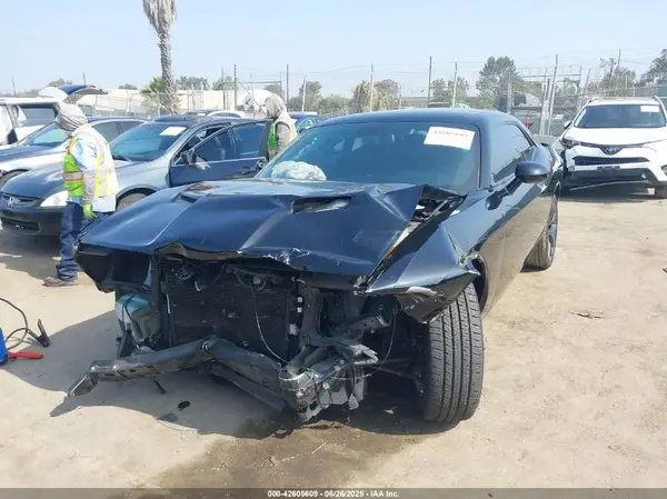 2C3CDZAG0KH680177 2019 DODGE CHALLENGER - Image 2