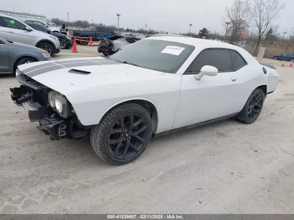 2C3CDZAG0KH699912 2019 DODGE CHALLENGER - Image 2