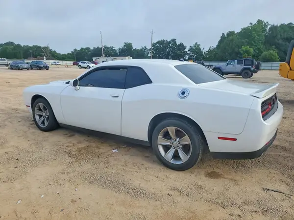 2C3CDZAG0KH718944 2019 DODGE CHALLENGER - Image 2