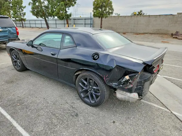 2C3CDZAG0KH735226 2019 DODGE CHALLENGER - Image 2