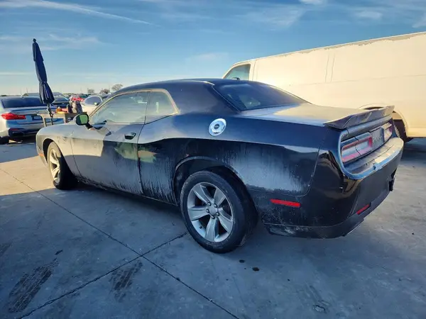 2C3CDZAG0KH744167 2019 DODGE CHALLENGER - Image 2