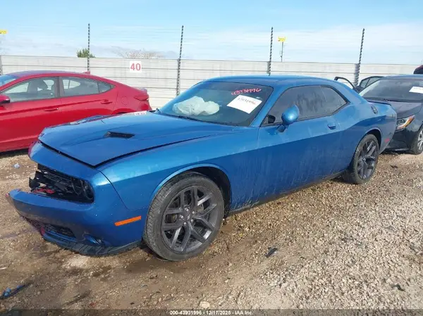 2C3CDZAG0LH223242 2020 DODGE CHALLENGER - Image 2