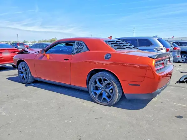 2C3CDZAG0LH250599 2020 DODGE CHALLENGER - Image 2