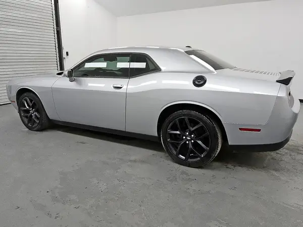 2C3CDZAG0MH502630 2021 DODGE CHALLENGER - Image 2