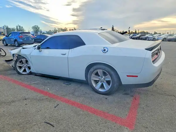 2C3CDZAG0PH545885 2023 DODGE CHALLENGER - Image 2