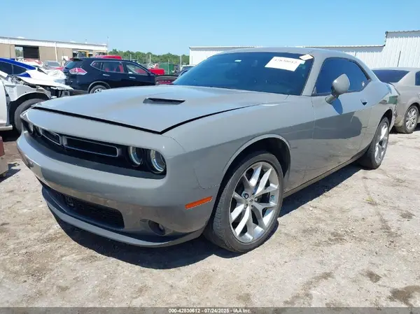 2C3CDZAG0PH629088 2023 DODGE CHALLENGER - Image 2
