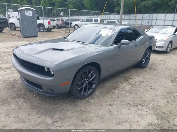2C3CDZAG0PH658977 2023 DODGE CHALLENGER - Image 2