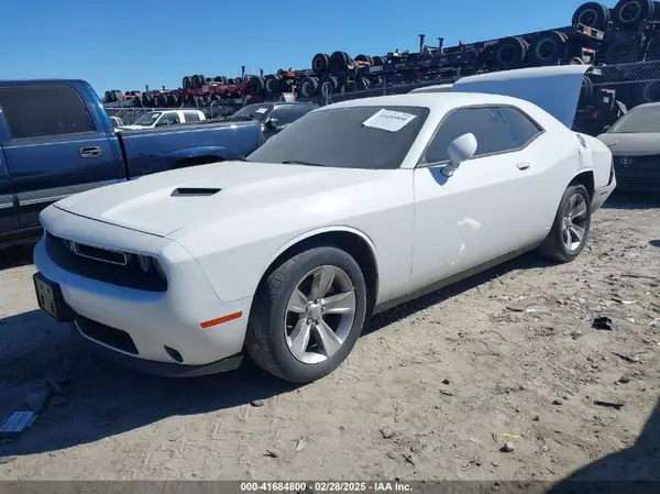 2C3CDZAG1GH101561 2016 DODGE CHALLENGER - Image 2