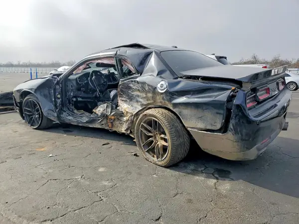 2C3CDZAG1GH113709 2016 DODGE CHALLENGER - Image 2