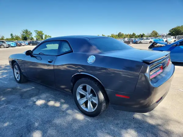 2C3CDZAG1GH131529 2016 DODGE CHALLENGER - Image 2