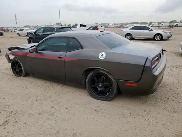 2C3CDZAG1GH137797 2016 DODGE CHALLENGER - Image 2
