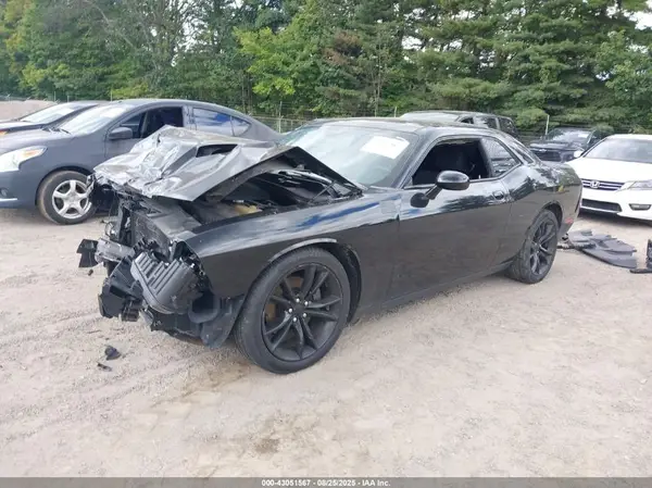 2C3CDZAG1GH195506 2016 DODGE CHALLENGER - Image 2