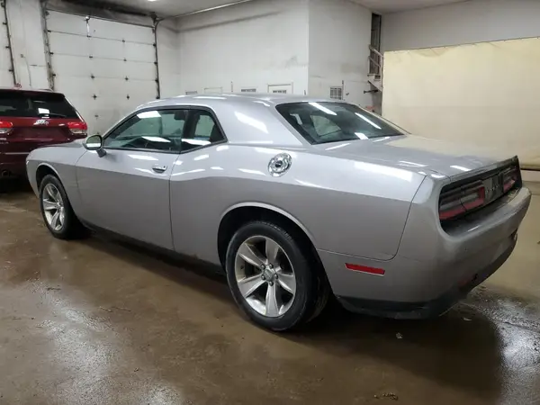 2C3CDZAG1GH280247 2016 DODGE CHALLENGER - Image 2