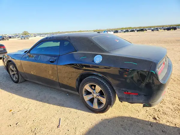 2C3CDZAG1GH337062 2016 DODGE CHALLENGER - Image 2