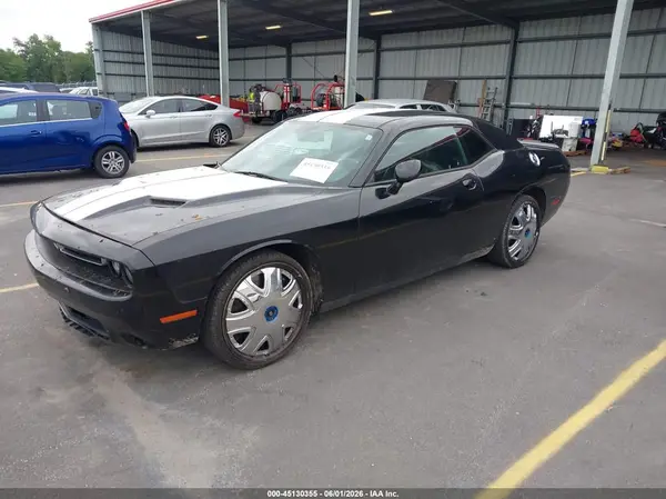 2C3CDZAG1GH345761 2016 DODGE CHALLENGER - Image 2