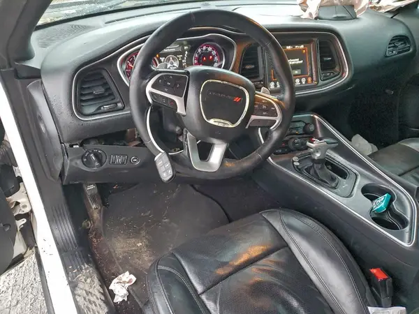 2C3CDZAG1HH500505 2017 DODGE CHALLENGER - Image 8